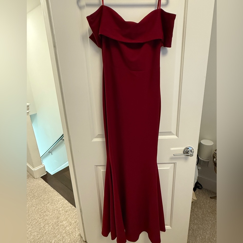 Windsor Burgundy Maxi Dress